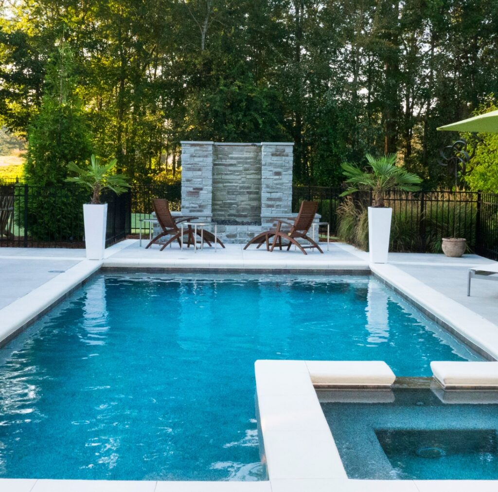 piscine-service-66-saint-cyprien-perpignan-entretien-nettoyage-extérieur-jardin-bassin-soin